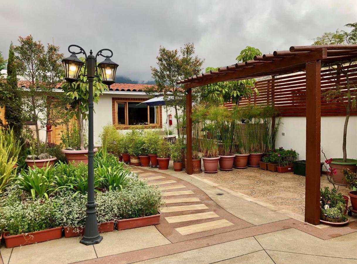 Quito Terrace Hostel Exterior photo